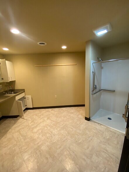 More Photos Of 3370 E Jolly Rd, Lansing Office Residential For Sale