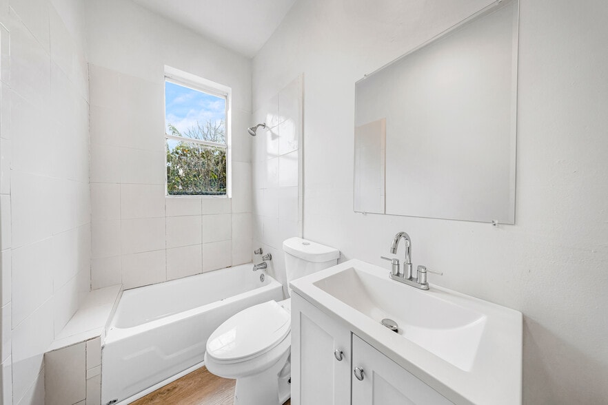 More Photos Of 1648 NW 33rd St, Miami Apartments For Sale