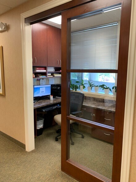 More Photos Of 670 Glades Rd, Boca Raton Medical For Sale