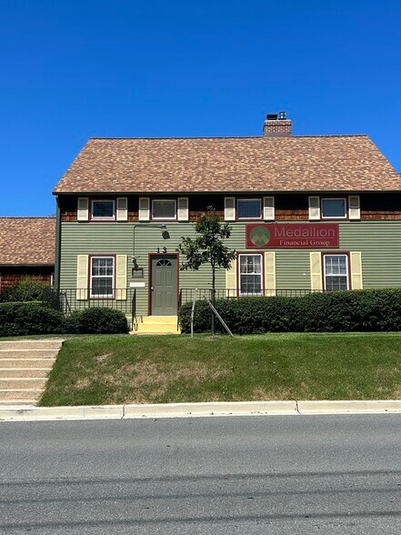 More Photos Of 13-15 E Deer Park Dr, Gaithersburg Unknown For Lease