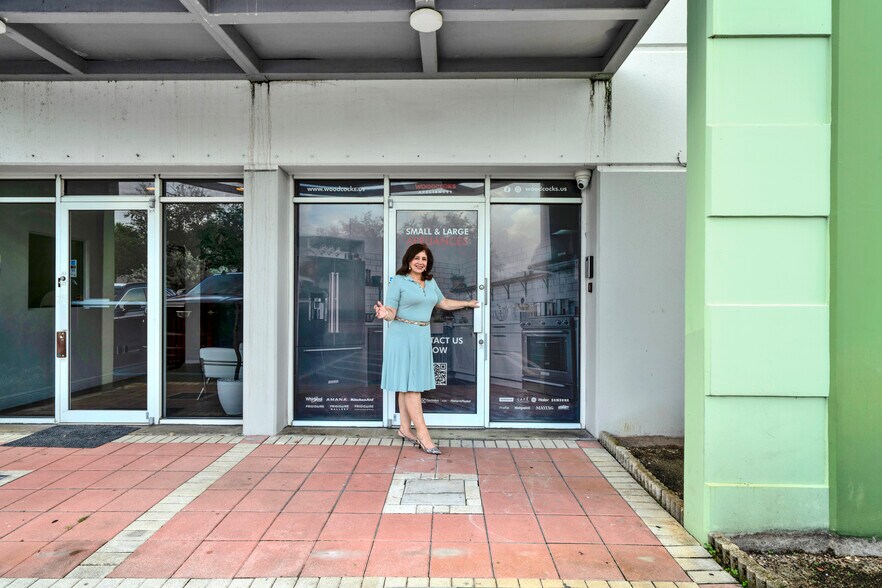 More Photos Of 7770 NW 46th St, Doral Warehouse For Lease