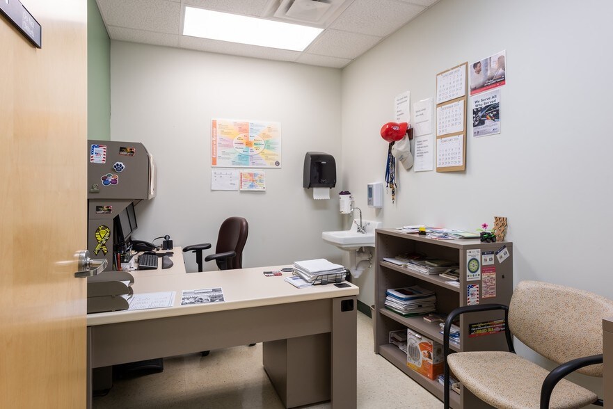 More Photos Of 2727 Washington Ave, Saint Louis Medical For Sale