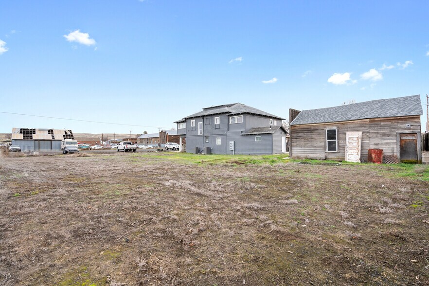 More Photos Of 105 Arcade, Lexington Apartments For Sale