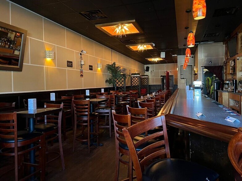 More Photos Of 279 Hillside Ave, Williston Park Bar For Sale