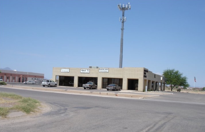 Primary Photo Of 44870 W Hathaway Ave, Maricopa Storefront Retail Office For Lease