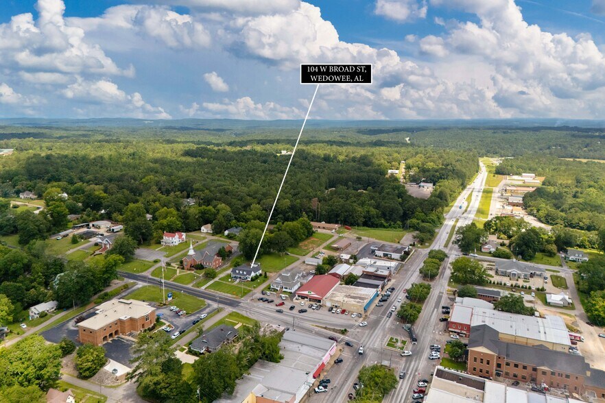 More Photos Of 104 W Broad St, Wedowee Medical For Sale