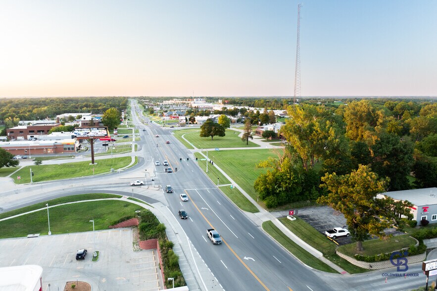 More Photos Of 3311 N Belt Hwy, Saint Joseph Carwash For Sale