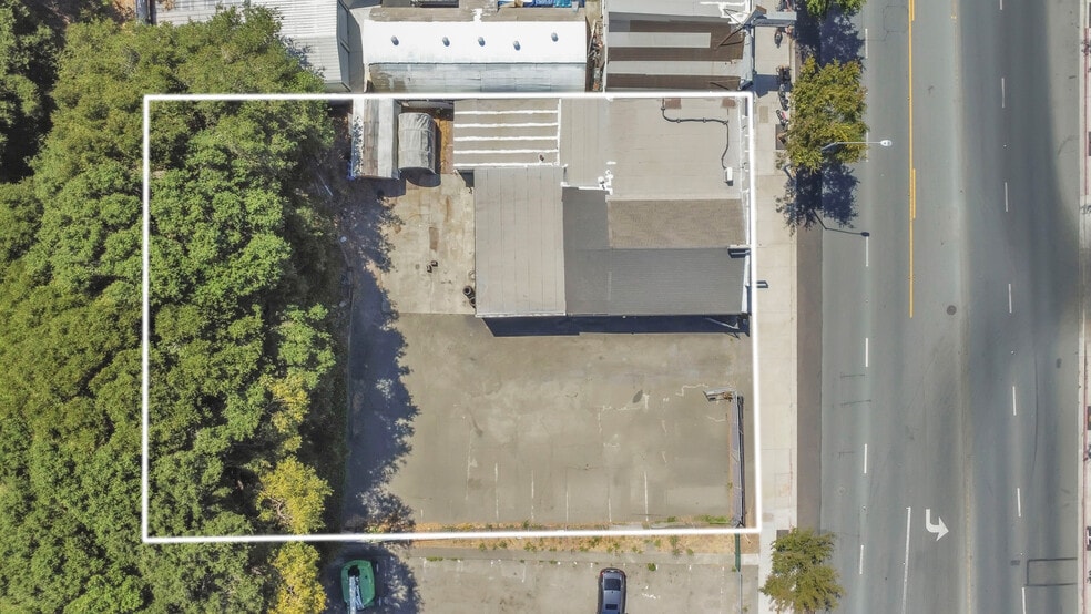 More Photos Of 4040 San Pablo Dam Rd, El Sobrante Freestanding For Sale