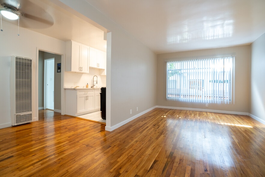 More Photos Of 1434 15th St, Santa Monica Apartments For Sale