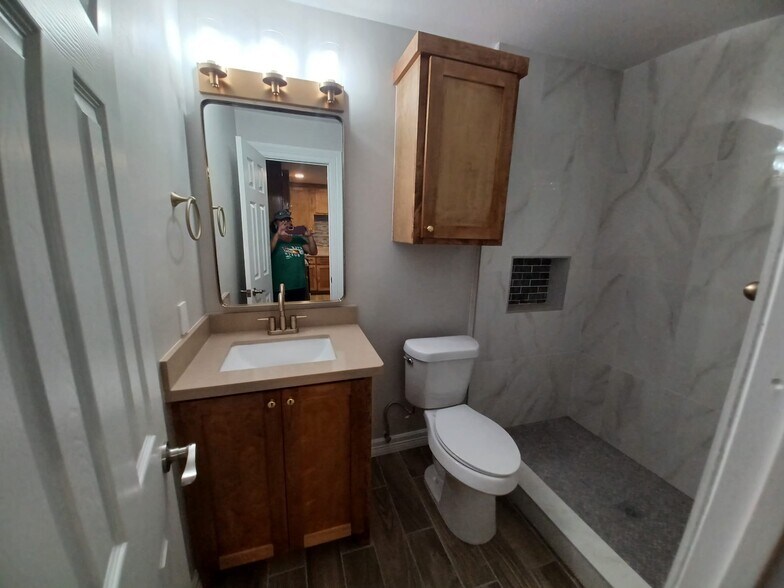 More Photos Of 8205 N La Homa Rd, Mission Apartments For Sale