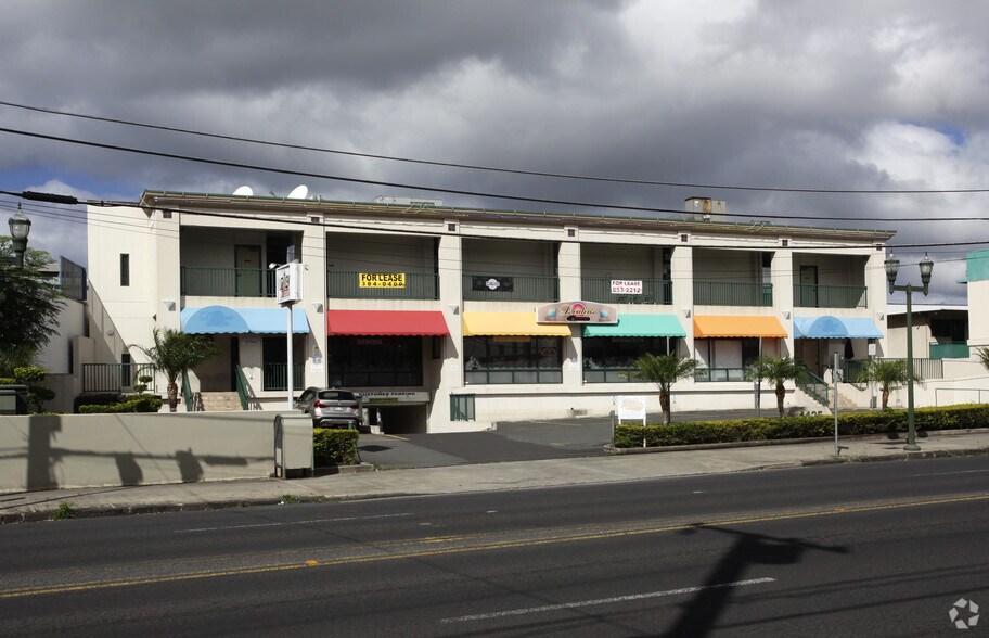 More Photos Of 1125 N King St, Honolulu Storefront Retail Office For Lease