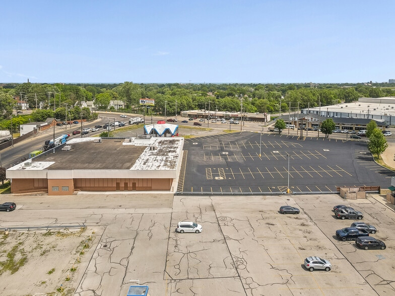 More Photos Of 3475 Ridge Rd, Cleveland Skating Rink For Sale
