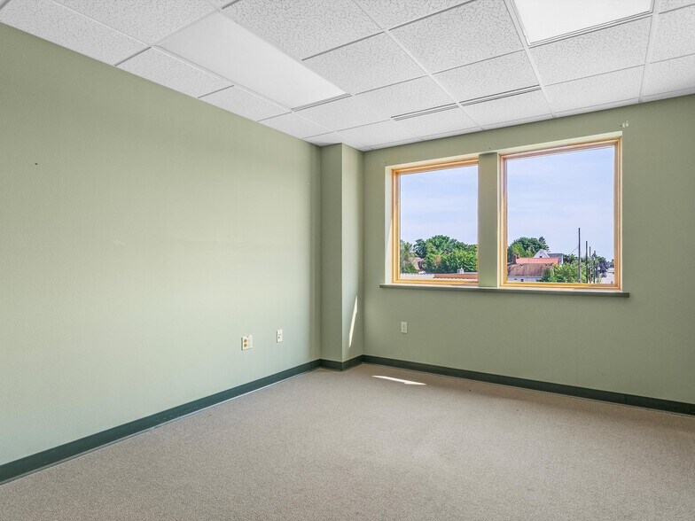 More Photos Of 2205 Forest Ave, Two Rivers Office Residential For Sale