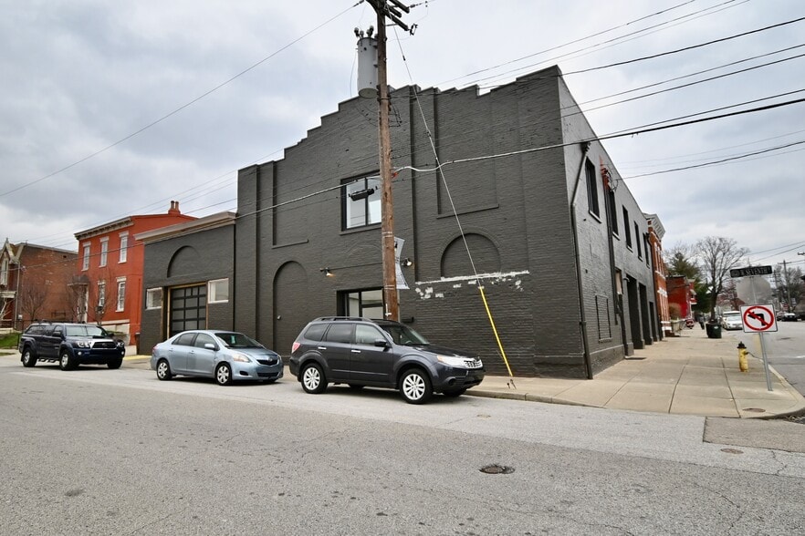 Primary Photo Of 36-40 W 7th St, Newport Warehouse For Sale