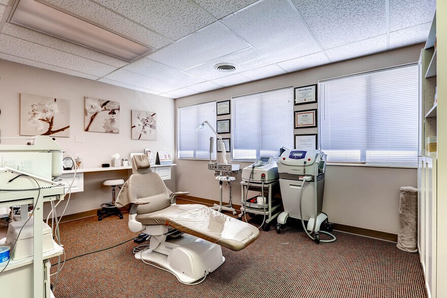 More Photos Of 8340 Sangre de Cristo Rd, Littleton Medical For Lease