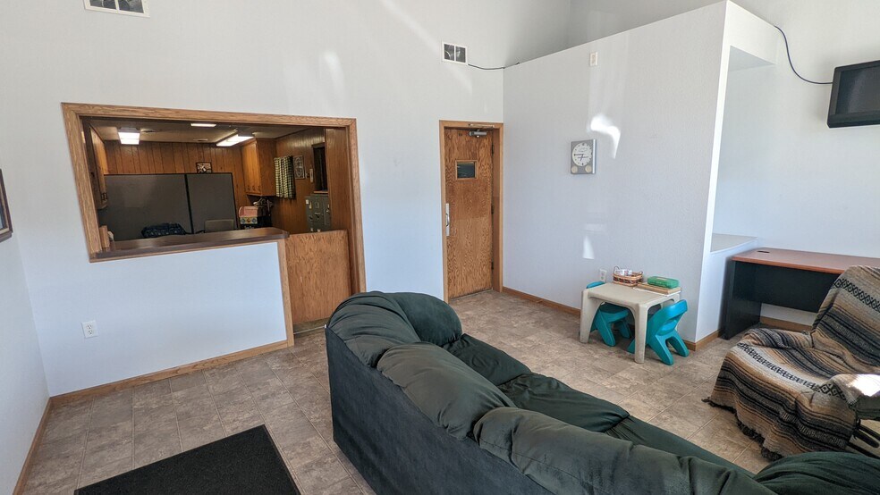More Photos Of 113 Main St, Wanamingo Auto Repair For Sale