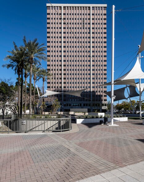 More Photos Of 4000 N Central Ave, Phoenix Office For Lease