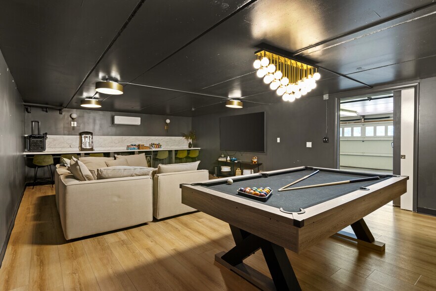 More Photos Of 128 E Pine St, Cadillac Specialty For Sale