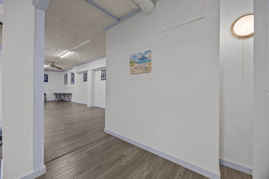 More Photos Of 1108 S Salisbury, Spencer Freestanding For Sale