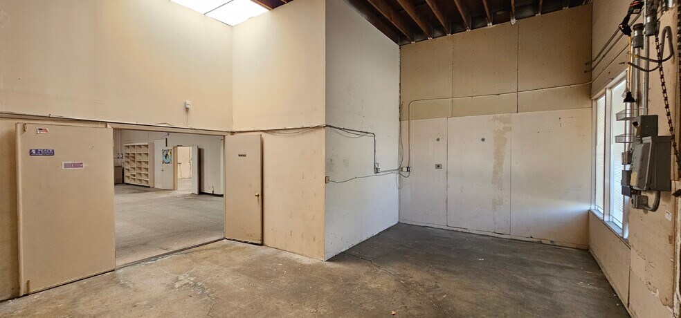 More Photos Of 1010 Howard Ave, San Mateo Industrial For Lease