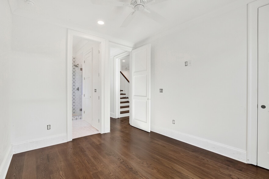 More Photos Of 104 17th pl, Tybee Island Multifamily For Sale