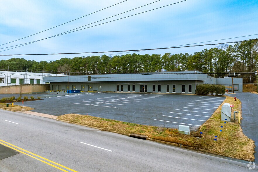 More Photos Of 2319 Atlantic Ave, Raleigh Manufacturing For Lease