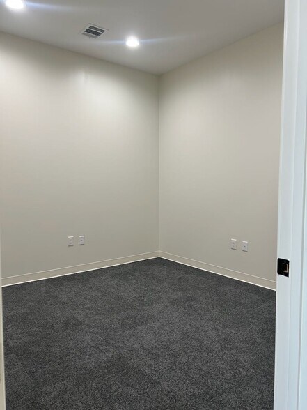 More Photos Of 1400 N Coit Rd, McKinney Office For Lease