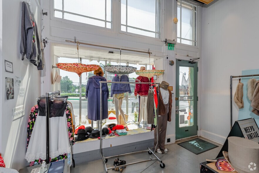 More Photos Of 2104 18th St NW, Washington Storefront Retail Residential For Lease