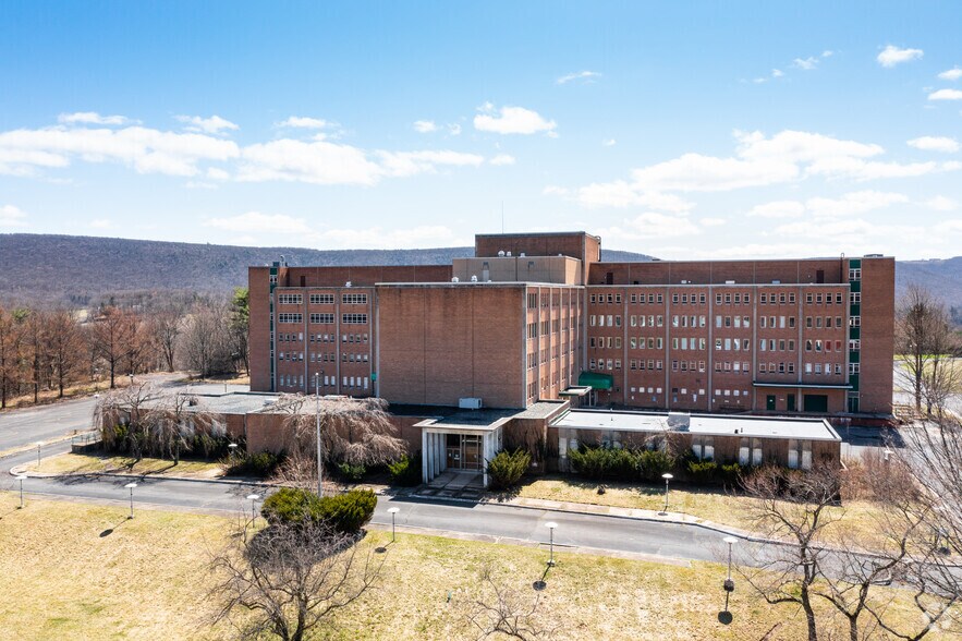 More Photos Of 101 Broad St, Ashland Hospital For Sale