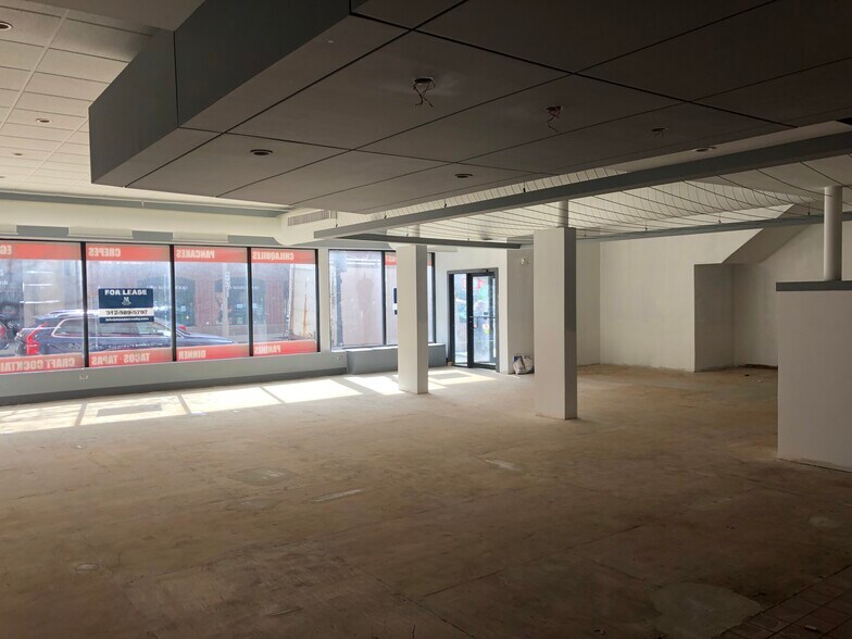 More Photos Of 101-107 N Oak Park Ave, Oak Park General Retail For Sale