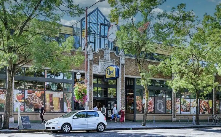 Primary Photo Of 401 Broadway E, Seattle Unknown For Sale