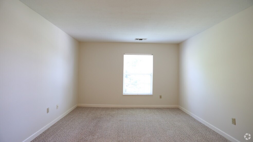 More Photos Of 210 Retreat Ln, Westerville Apartments For Sale