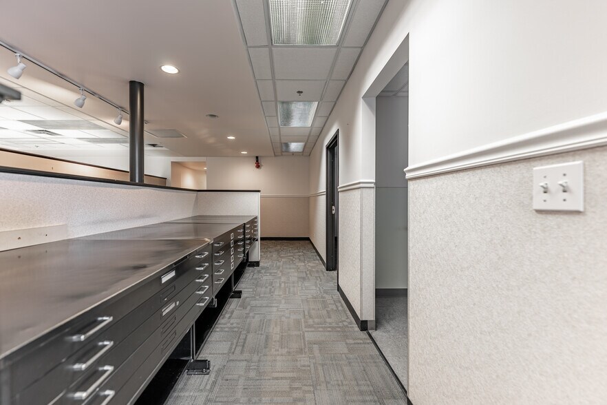 More Photos Of 5430 Saint Charles Rd, Berkeley Office For Sale