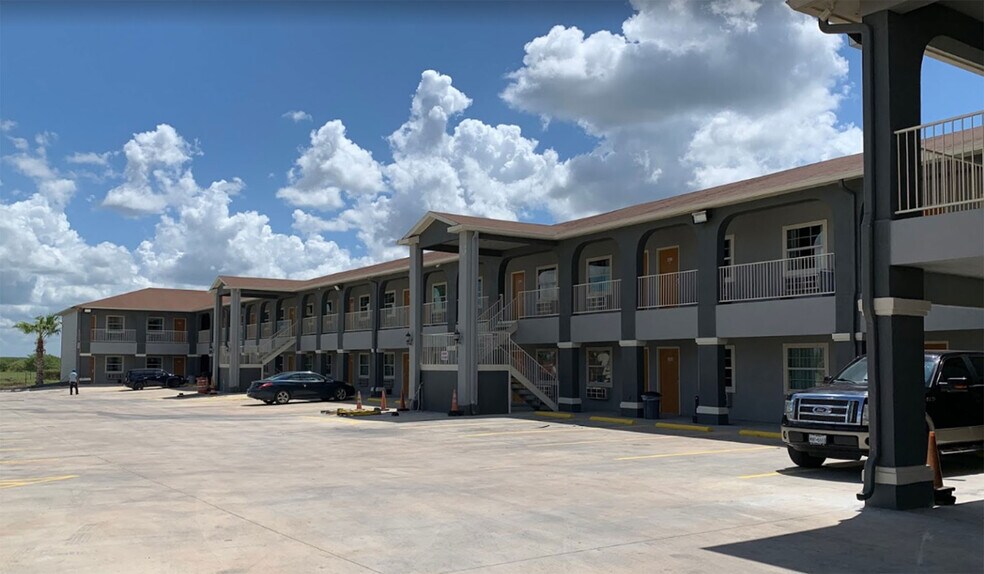 More Photos Of 3084 Tx-16, Tilden Hotel For Sale