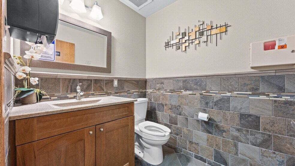 More Photos Of 1331 Hermosa Ave, Grand Junction Healthcare For Lease