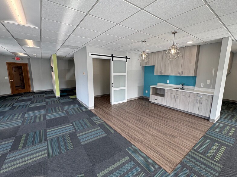 More Photos Of 890 Elm Grove Rd, Elm Grove Unknown For Lease