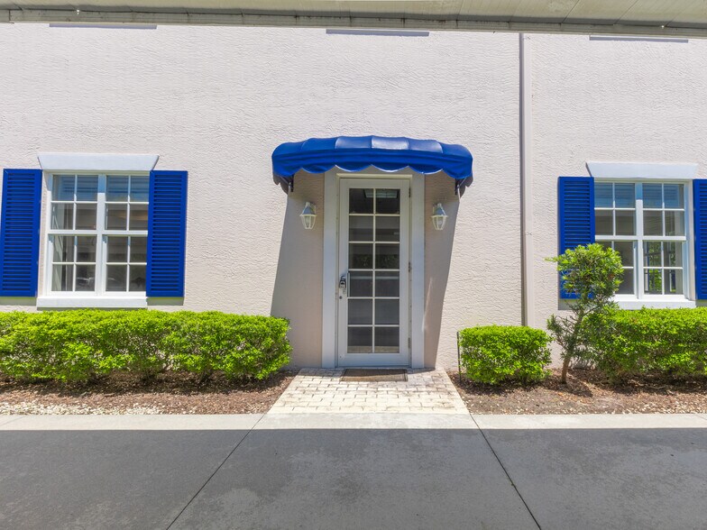 More Photos Of 1555 Indian River Blvd, Vero Beach Medical For Lease