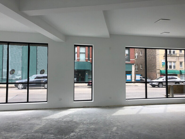 More Photos Of 2800 N Lincoln Ave, Chicago Storefront Retail Residential For Lease