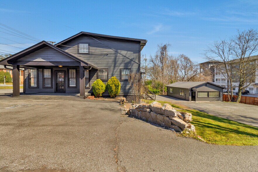 More Photos Of 131 Donelson Pike, Nashville Loft Creative Space For Sale