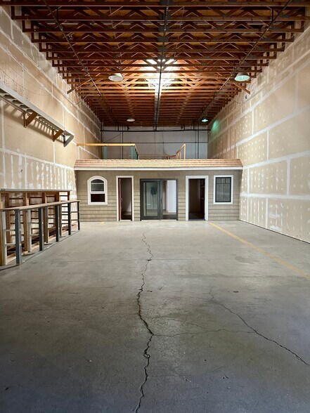 More Photos Of 110 Spring Hill Dr, Grass Valley Manufacturing For Lease