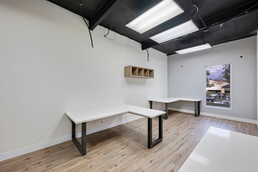 More Photos Of 1820 E Garry Ave, Santa Ana Office For Sale