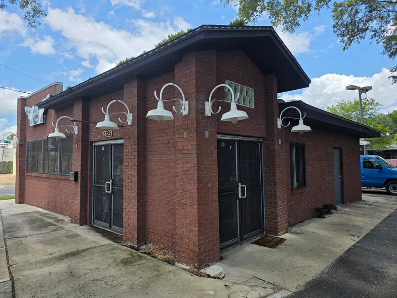 More Photos Of , Jacksonville General Retail For Sale