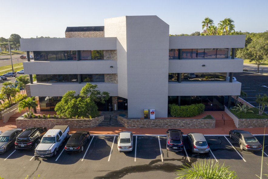 More Photos Of 34650 N US Highway 19, Palm Harbor Office For Lease