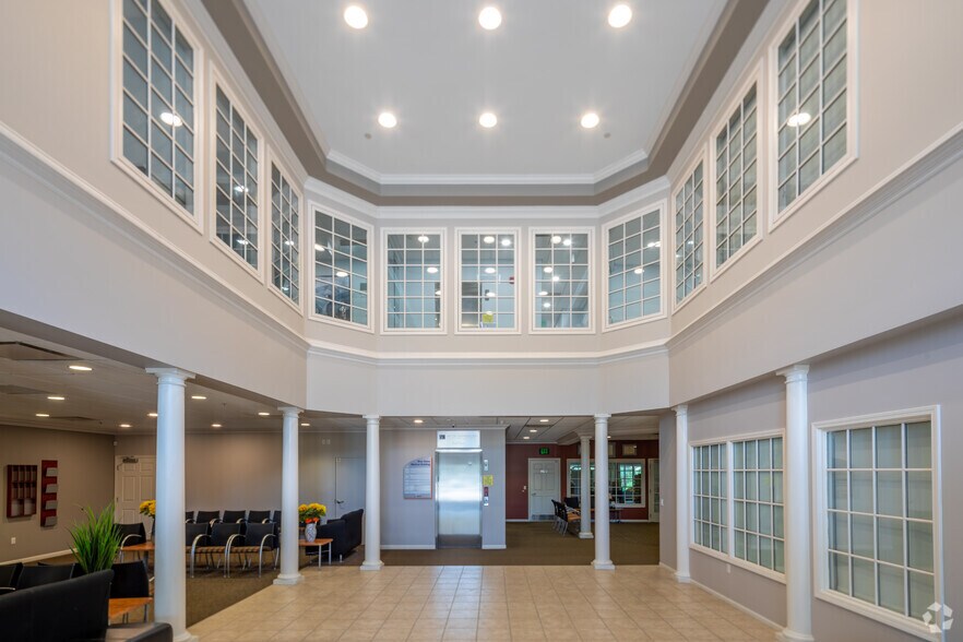 More Photos Of 43650 Garfield Rd, Clinton Township Medical For Lease