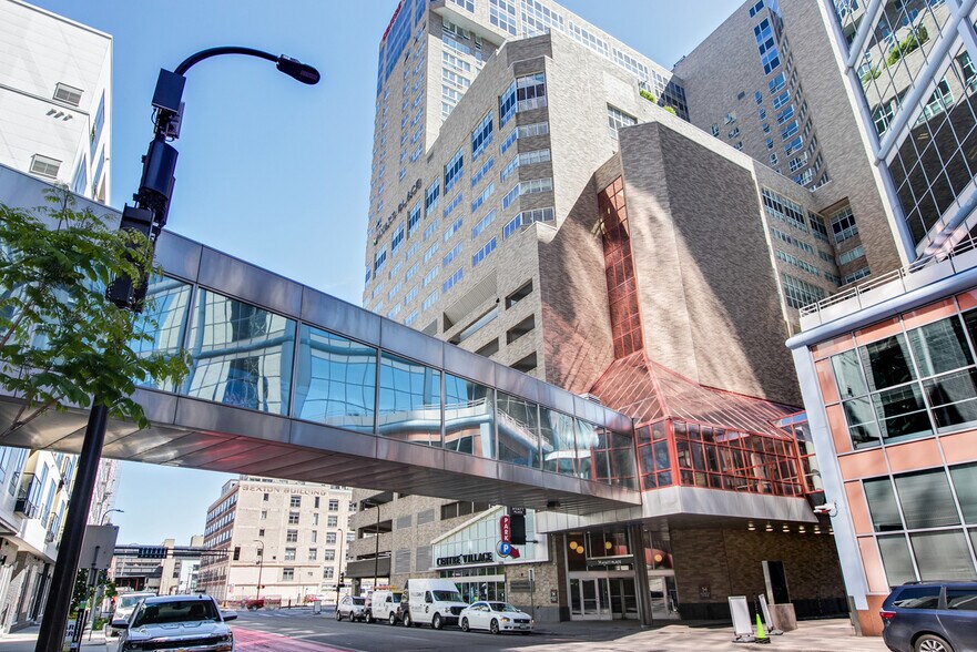 More Photos Of 431 S 7th St, Minneapolis Office Residential For Lease