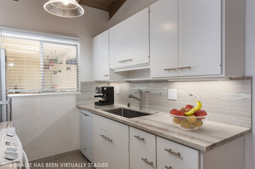 More Photos Of 19 Knoll Ln, Mill Valley Apartments For Sale