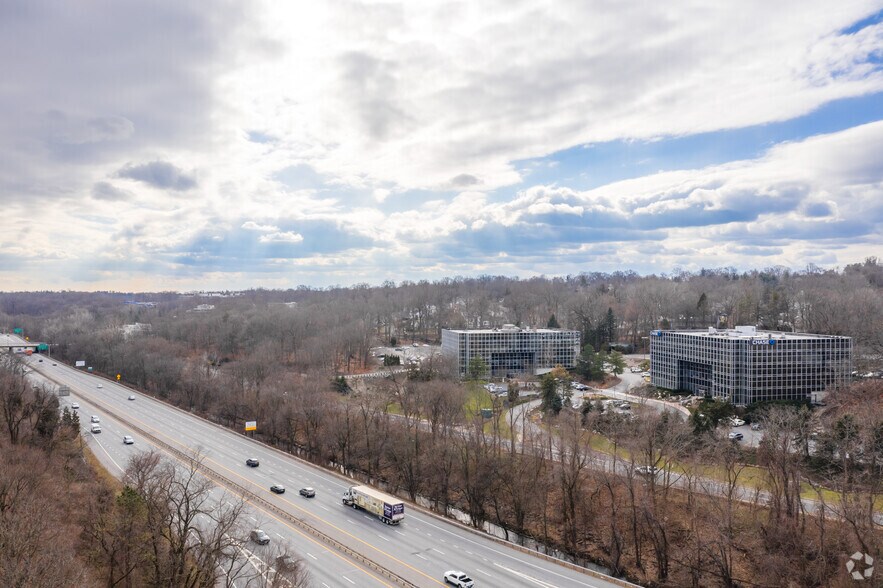 More Photos Of 1025 Westchester Ave, White Plains Office For Lease