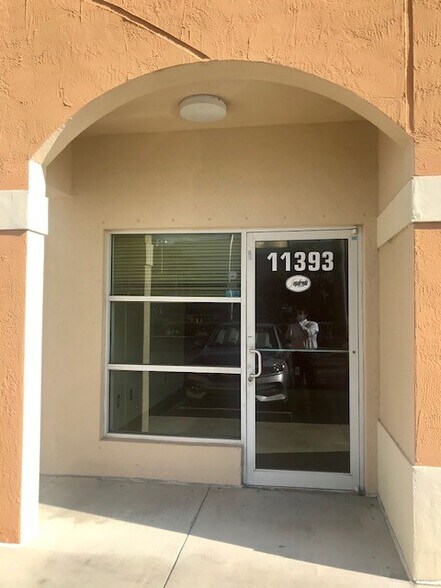 More Photos Of 11379-11399 NW 122nd St, Medley Warehouse For Sale