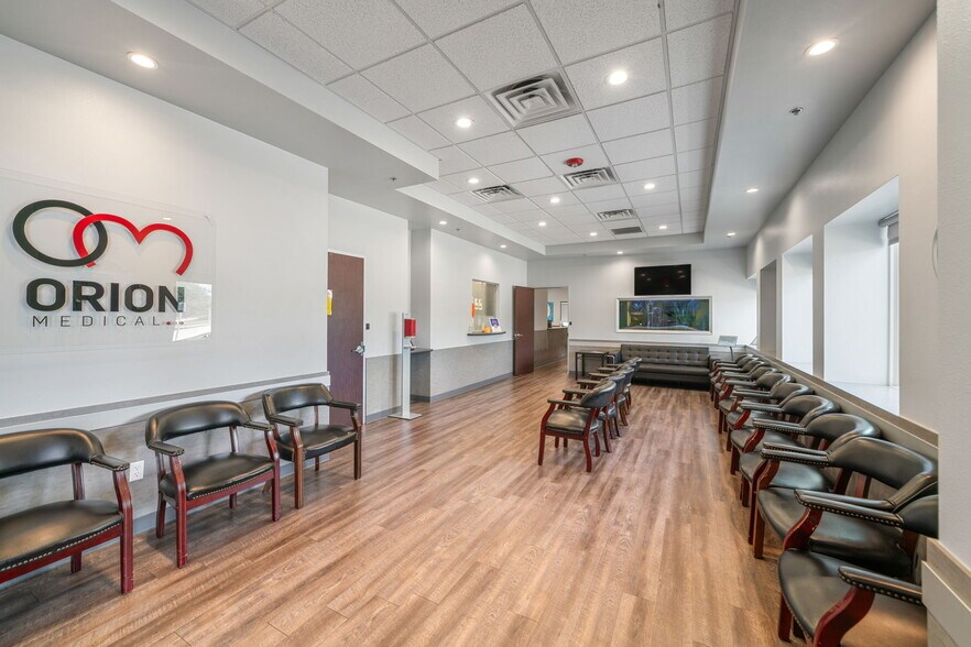 More Photos Of 5413 Crenshaw Rd, Pasadena Medical For Lease