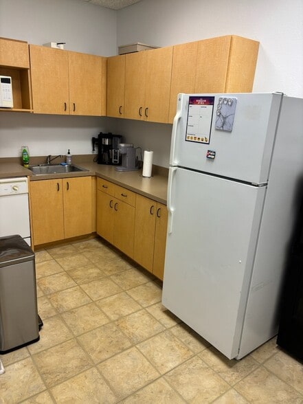 More Photos Of 581 Technology Park, Lake Mary Office For Lease